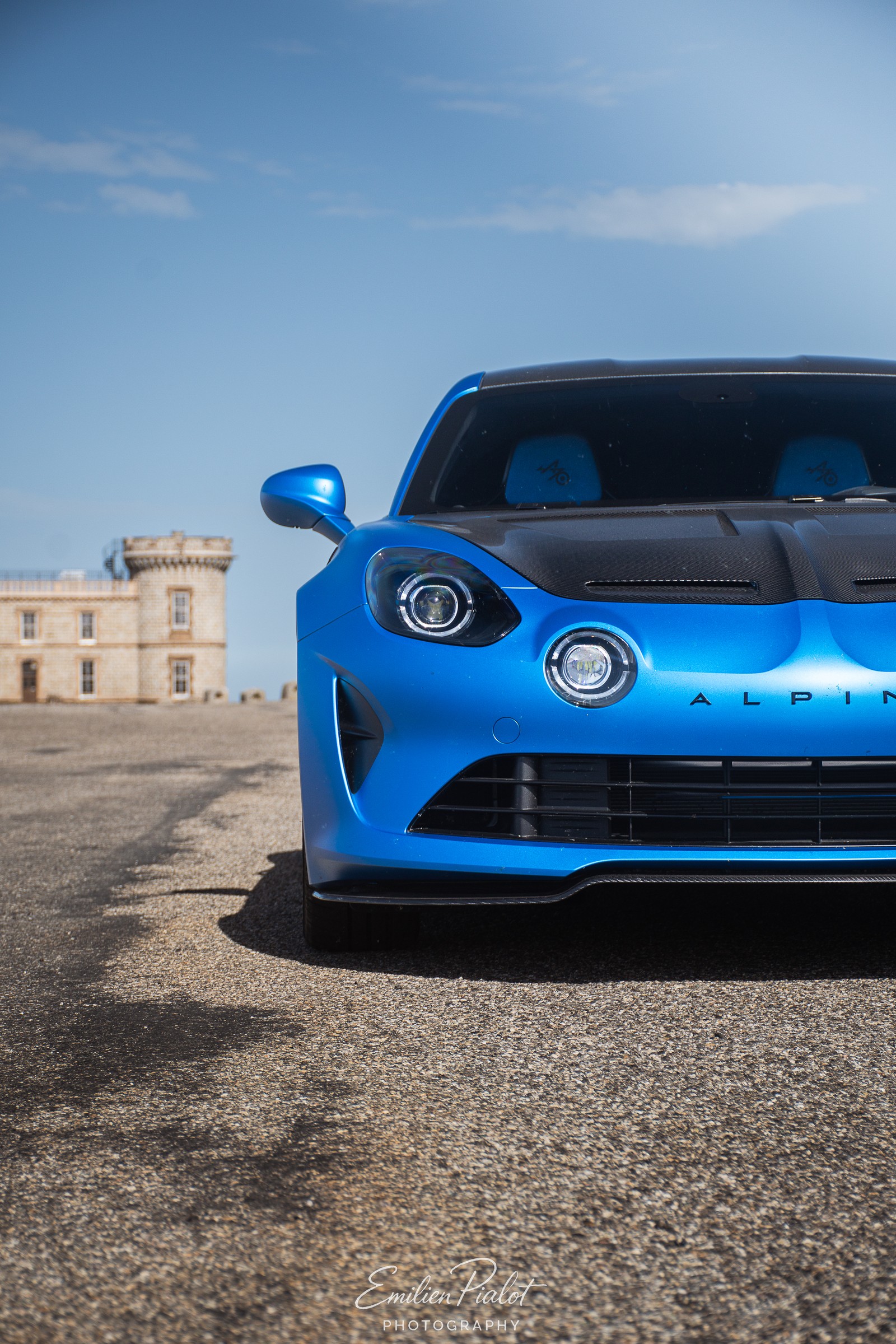 Alpine A110R, détail du phare et du becquet avant