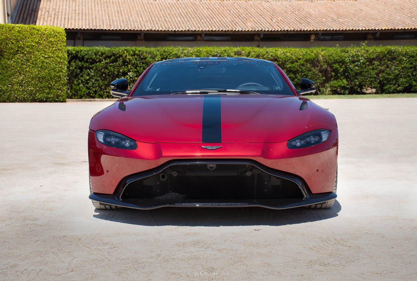 Aston Martin Vantage, shooting de marque
